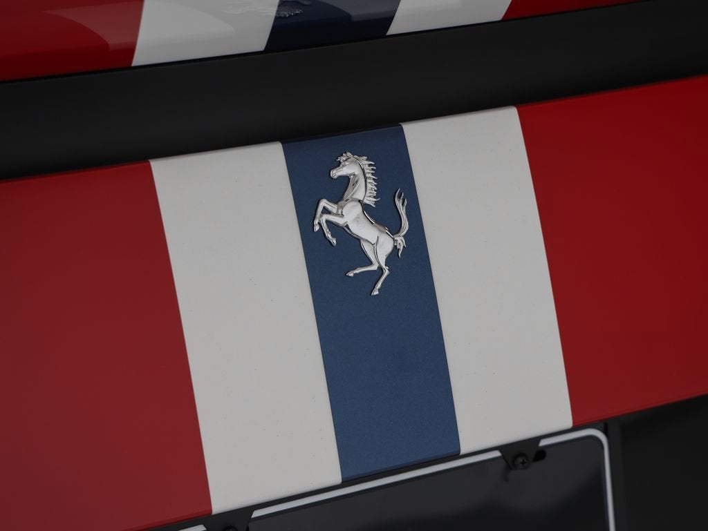 2024 Ferrari 812 Competizione Base