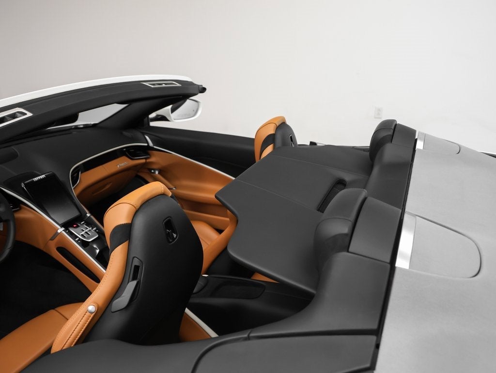 2024 Ferrari Roma Spider Base