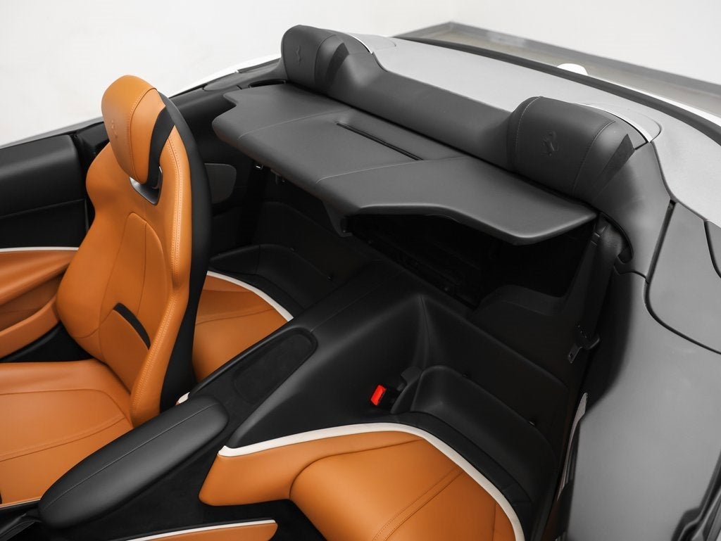 2024 Ferrari Roma Spider Base