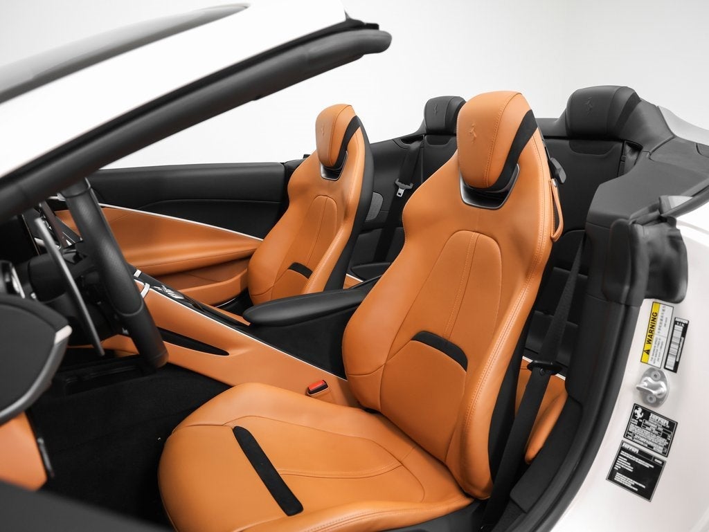 2024 Ferrari Roma Spider Base