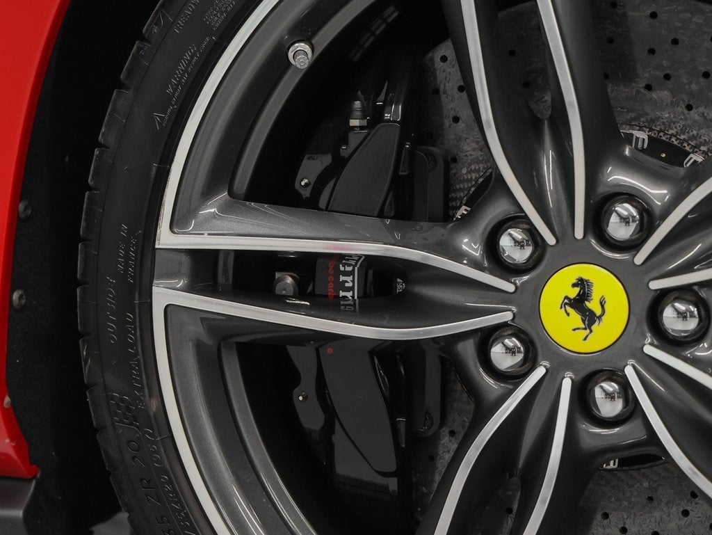 2024 Ferrari Roma Spider Base