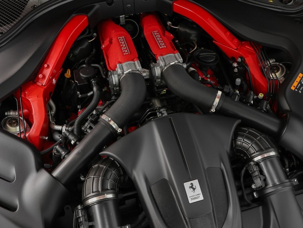 2024 Ferrari Roma Spider Base