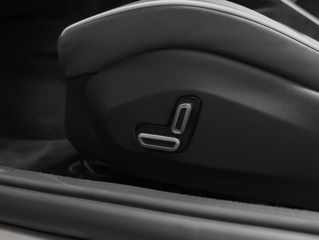 2024 Ferrari Roma Spider Base