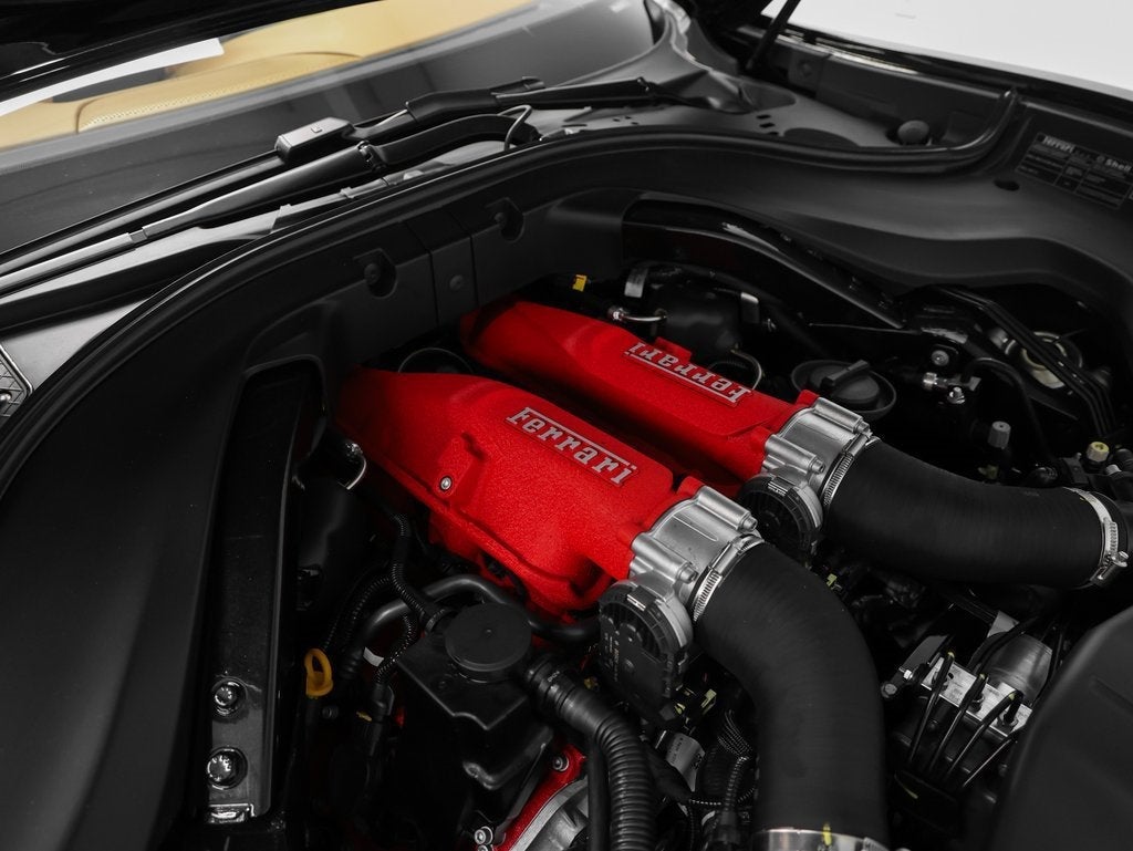 2025 Ferrari Roma Spider Base