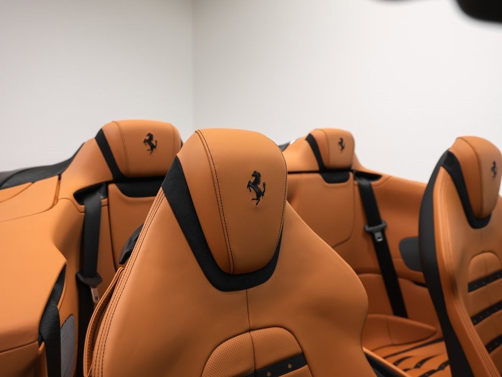 2025 Ferrari Roma Spider Base