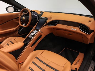 2025 Ferrari Roma Spider Base