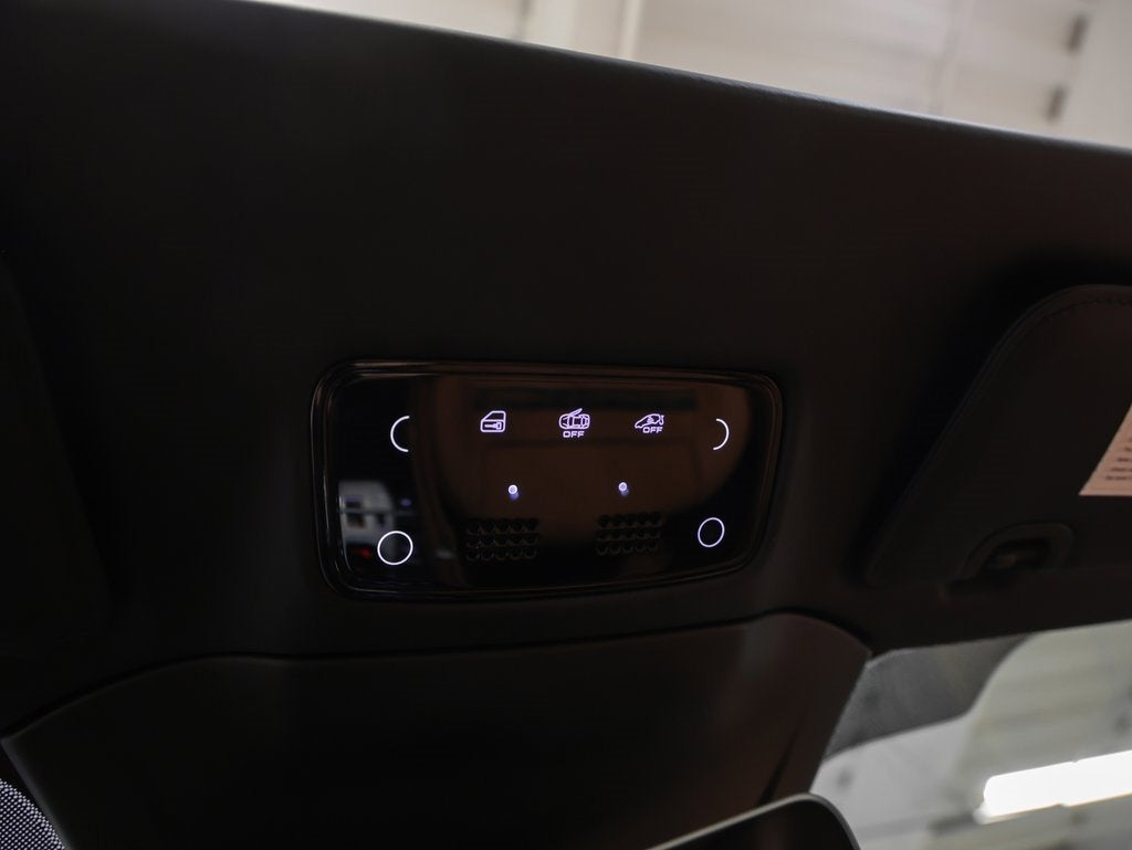 2025 Ferrari Roma Spider Base