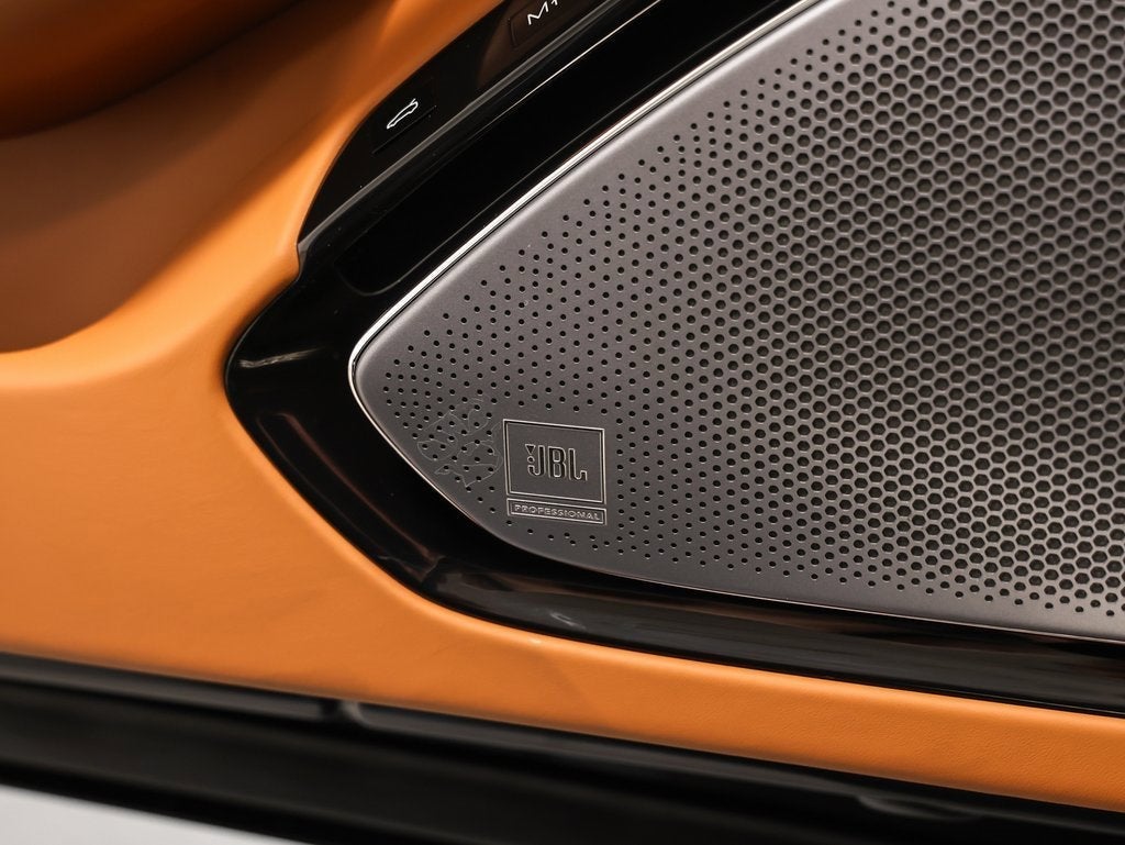 2025 Ferrari Roma Spider Base