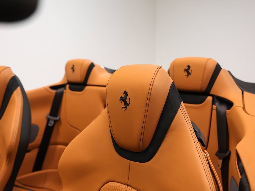 2025 Ferrari Roma Spider Base