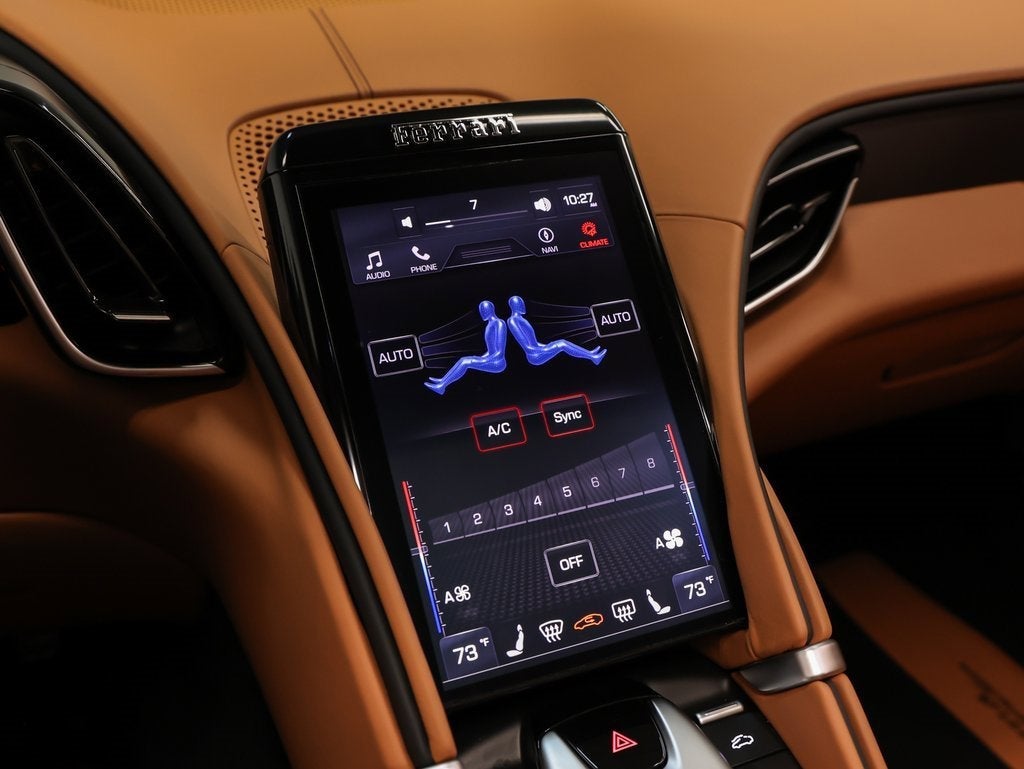 2025 Ferrari Roma Spider Base