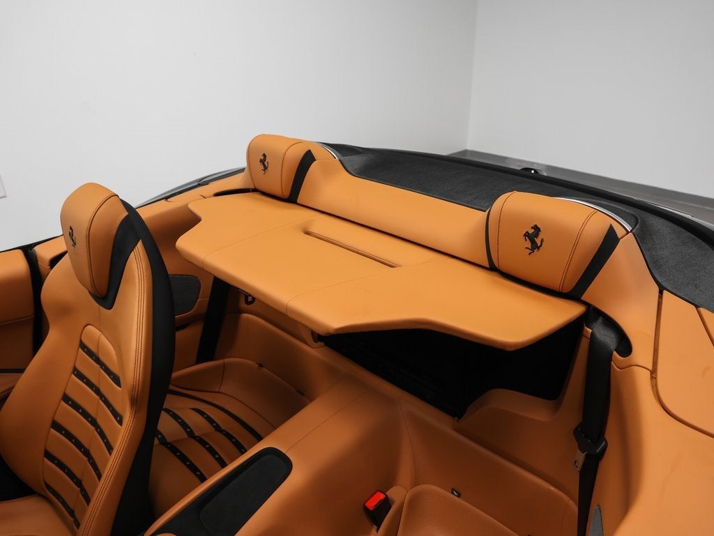 2025 Ferrari Roma Spider Base