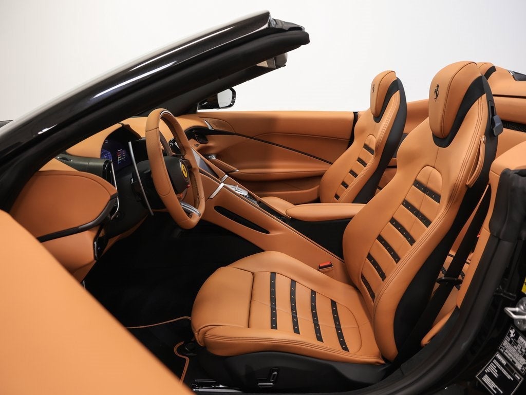 2025 Ferrari Roma Spider Base