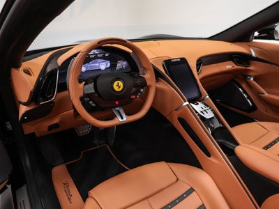 2025 Ferrari Roma Spider Base