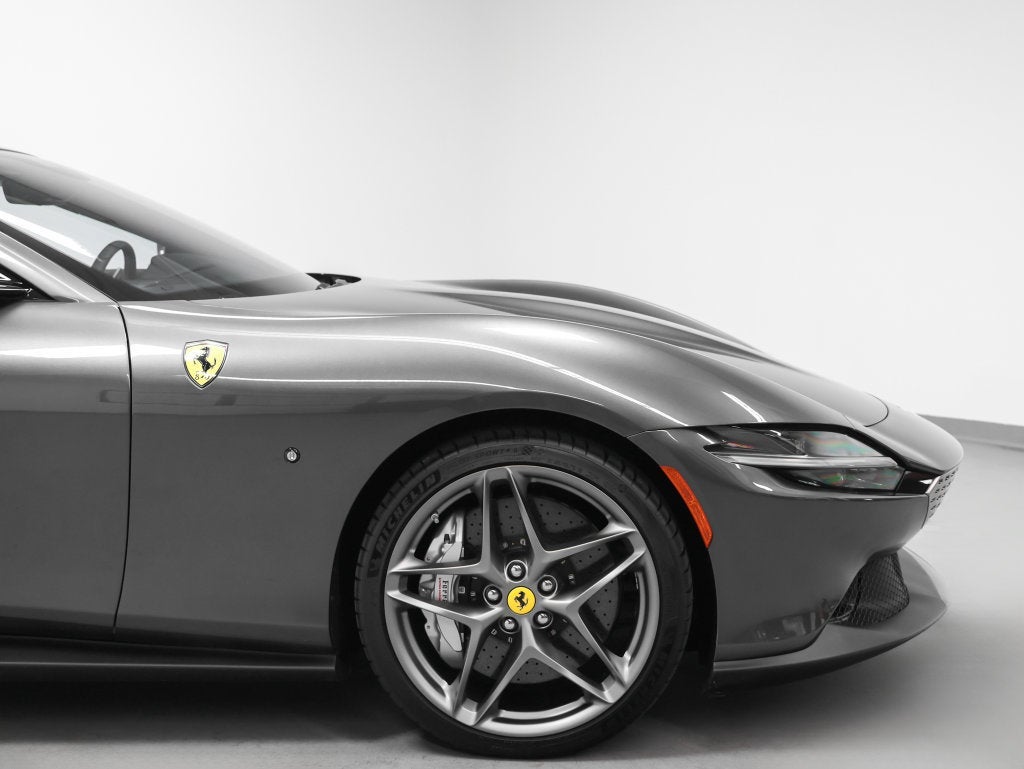 2024 Ferrari Roma Spider Base