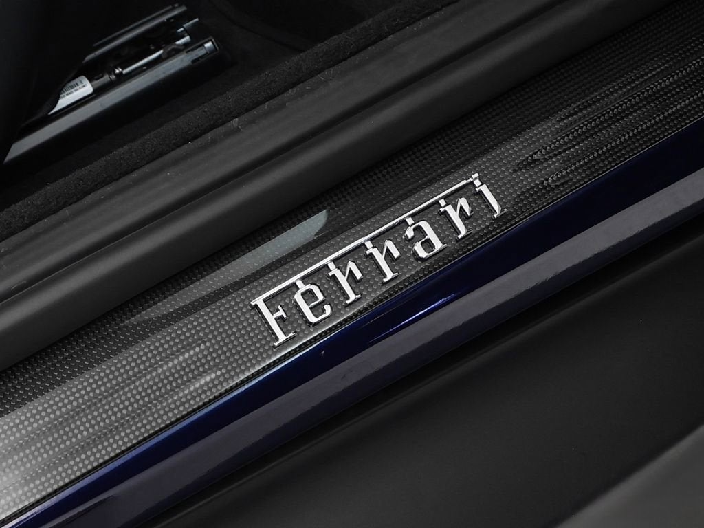 2025 Ferrari Roma Spider Base