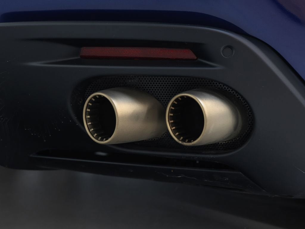 2025 Ferrari Roma Spider Base