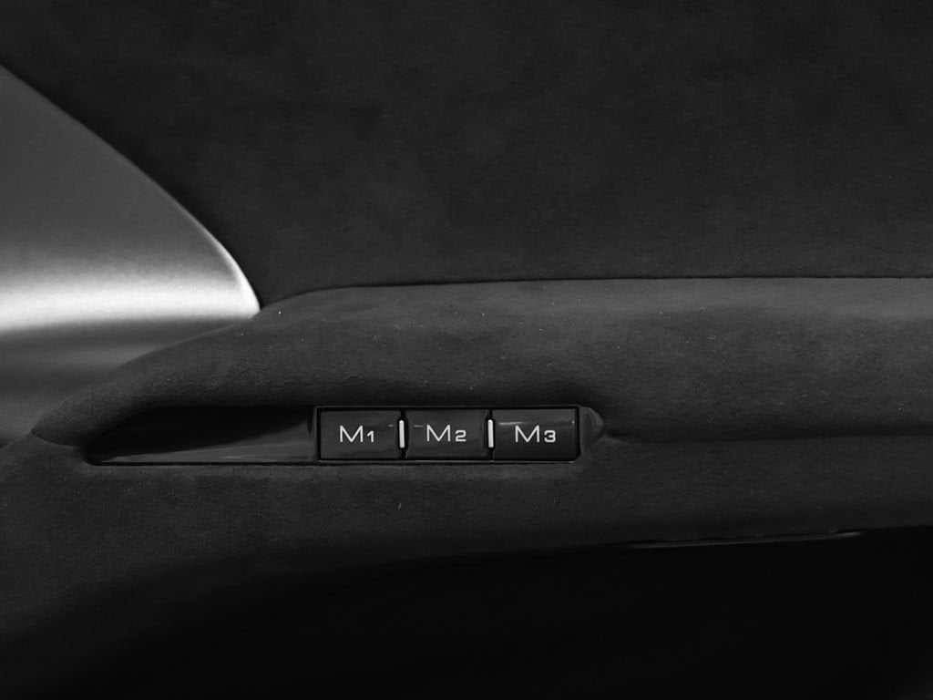 2025 Ferrari 12Cilindri Base