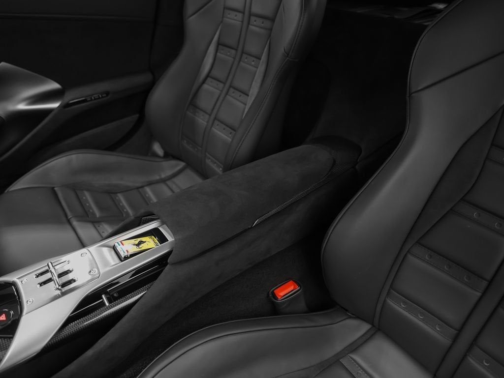 2025 Ferrari 12Cilindri Base