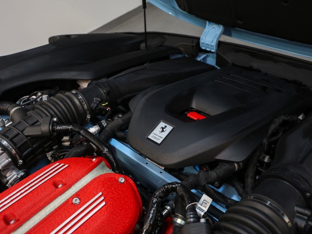 2025 Ferrari 12Cilindri Base
