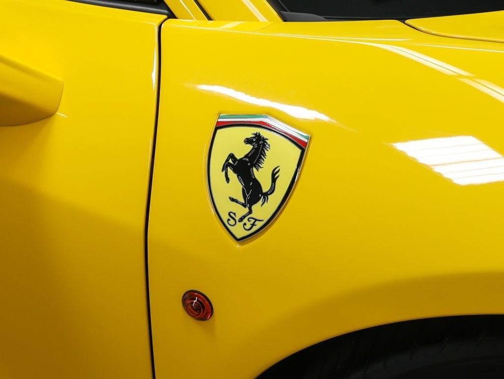 2010 Ferrari 458 Italia Base