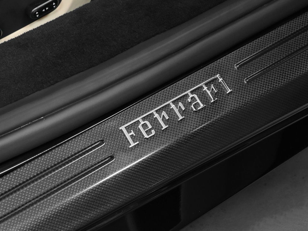 2010 Ferrari 458 Italia Base
