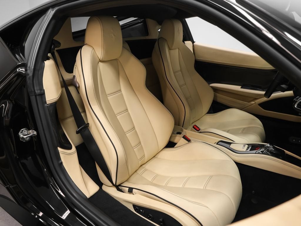 2010 Ferrari 458 Italia Base