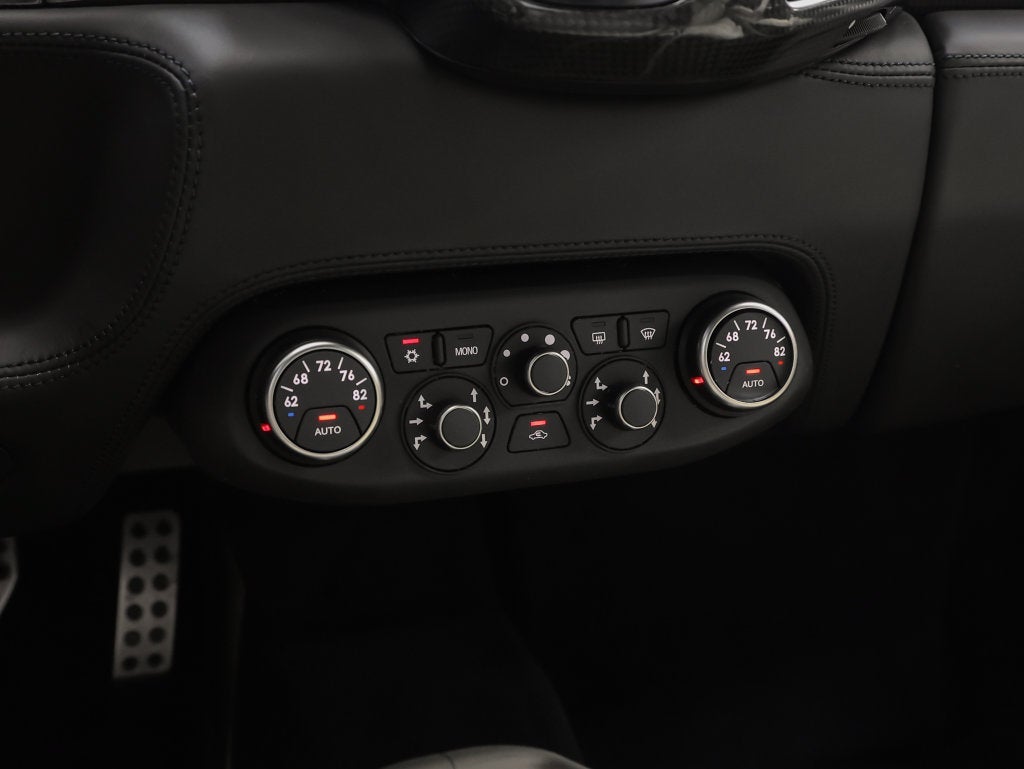2010 Ferrari 458 Italia Base