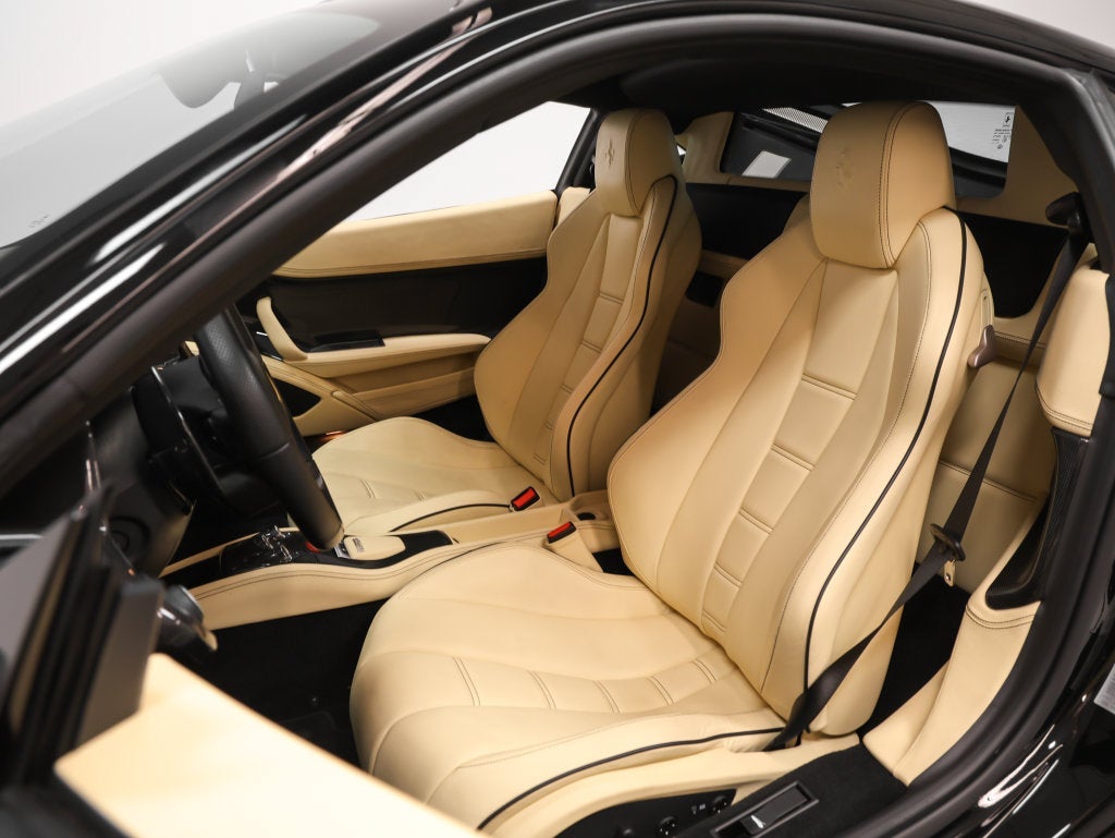 2010 Ferrari 458 Italia Base