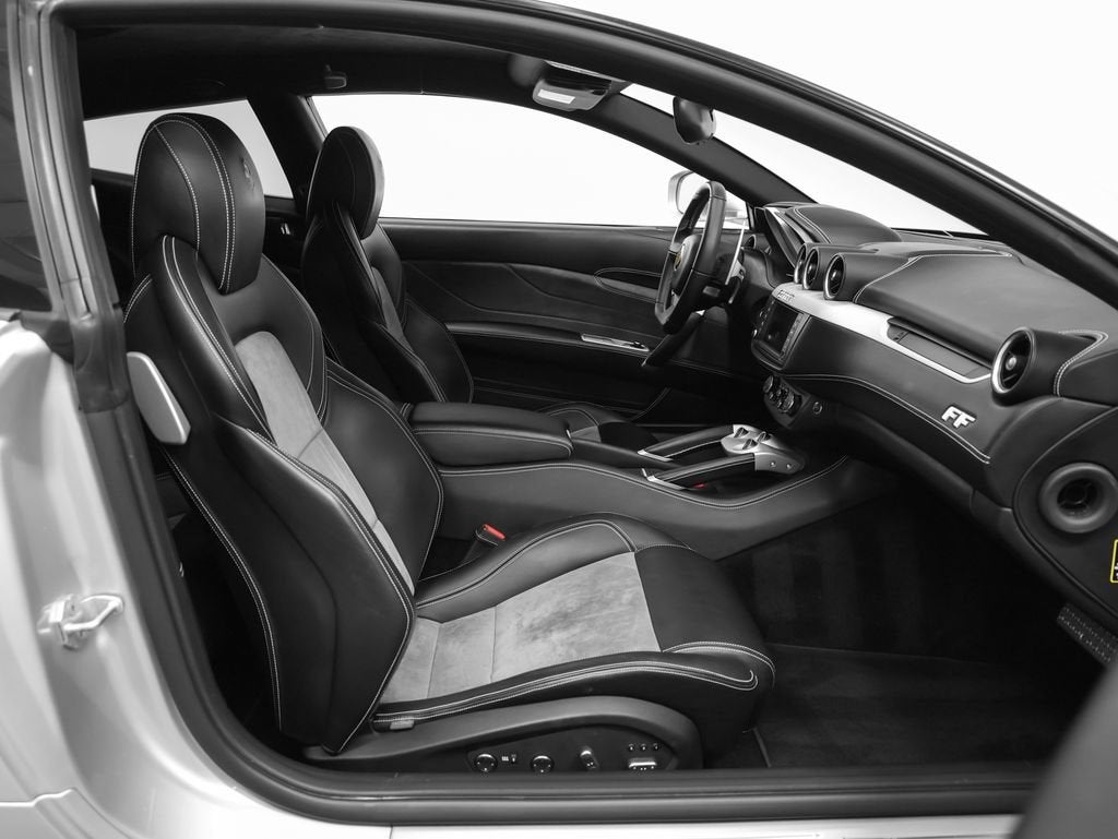 2014 Ferrari FF Base