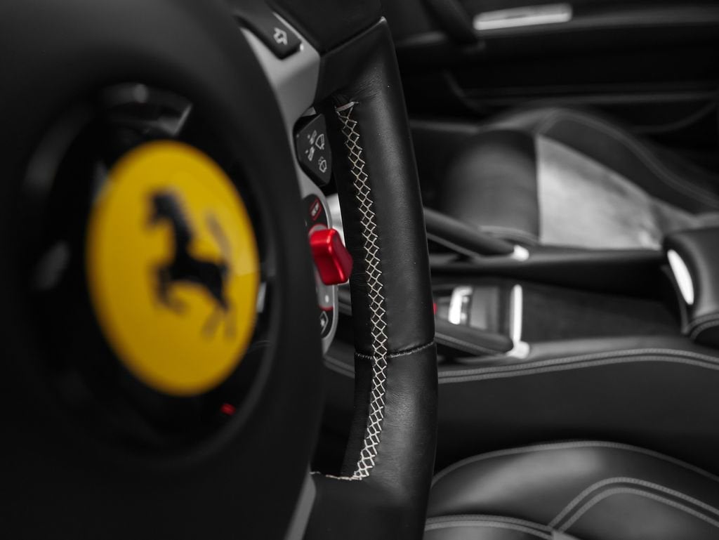 2014 Ferrari FF Base