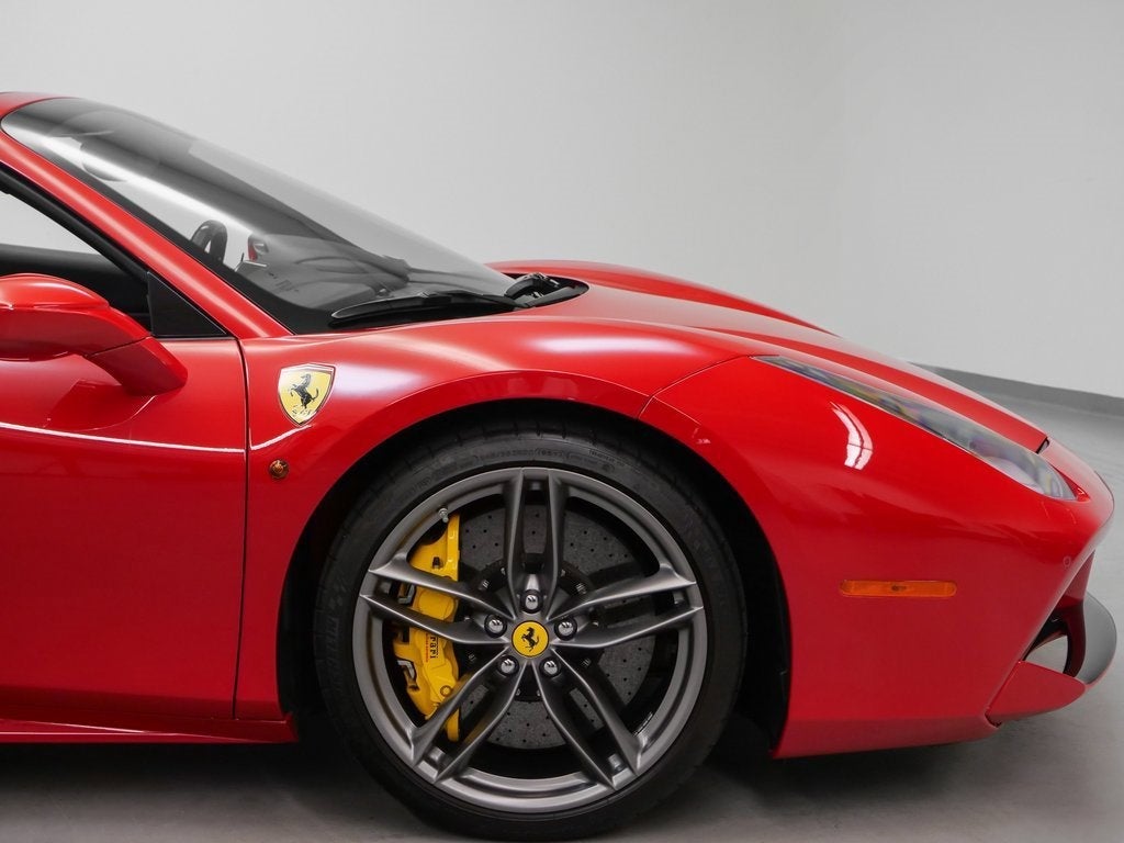 2017 Ferrari 488 Spider Base