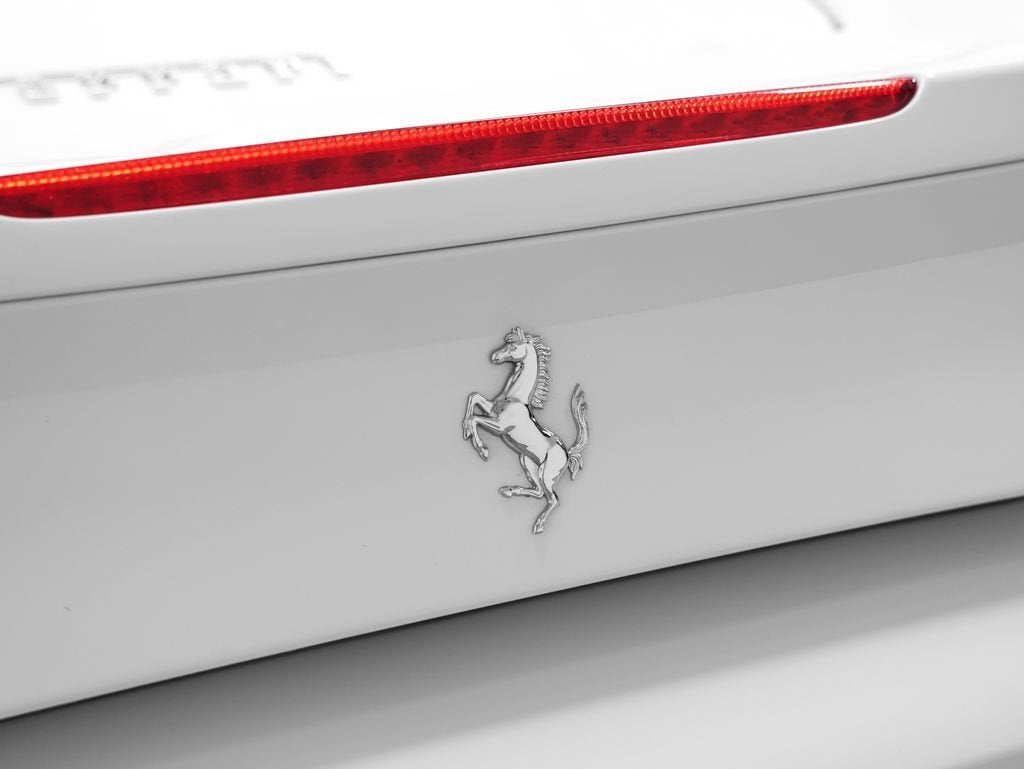 2018 Ferrari 488 Spider Base