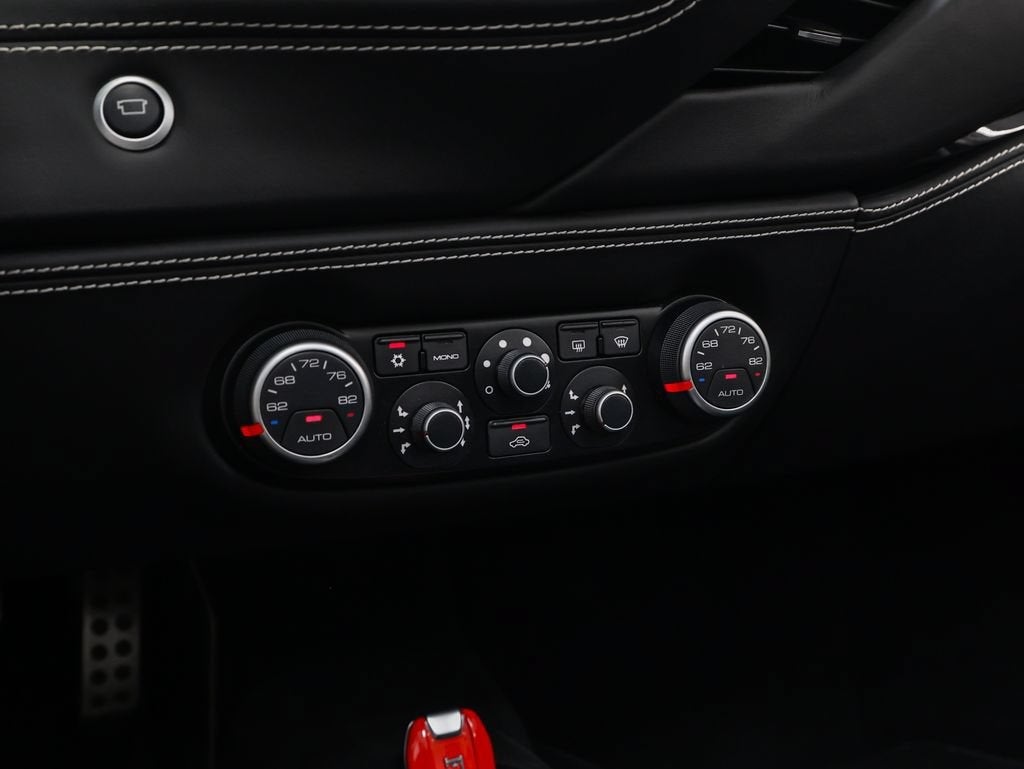 2018 Ferrari 488 Spider Base