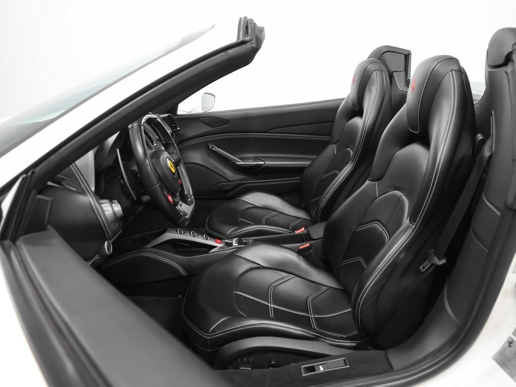 2018 Ferrari 488 Spider Base