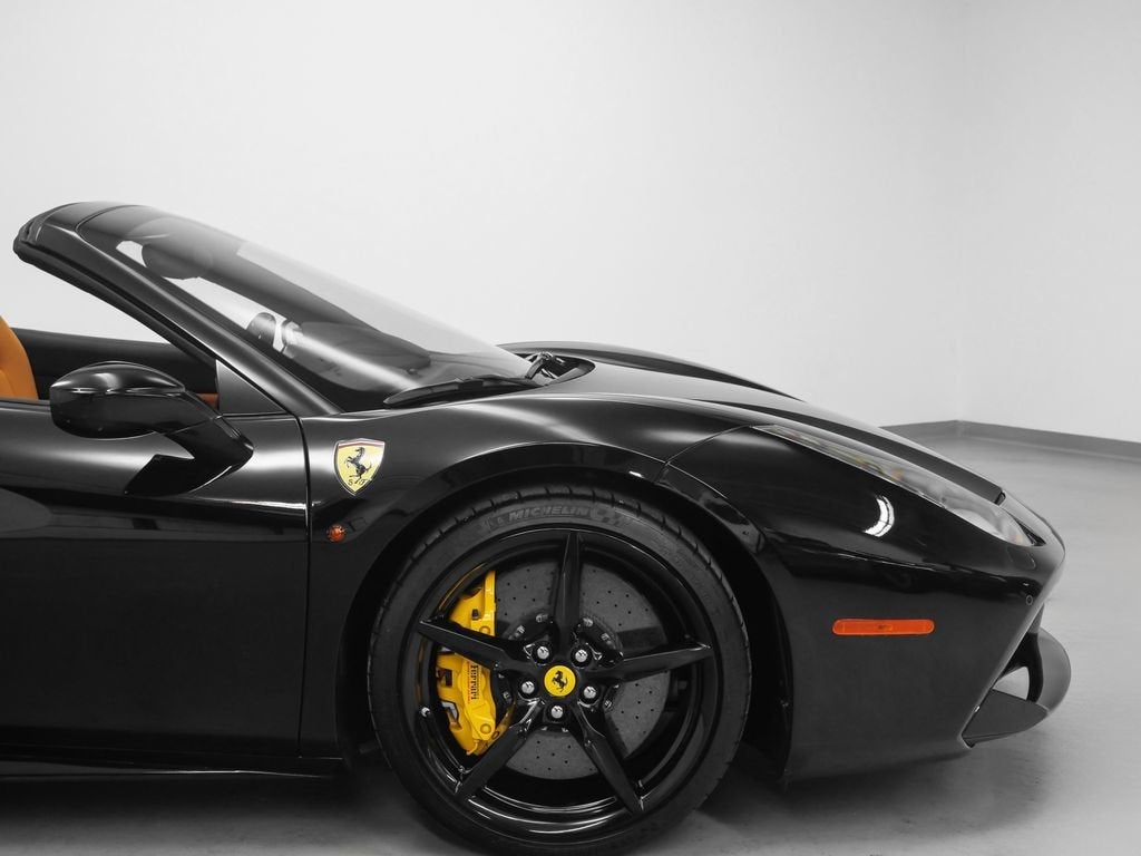 2018 Ferrari 488 Spider Base