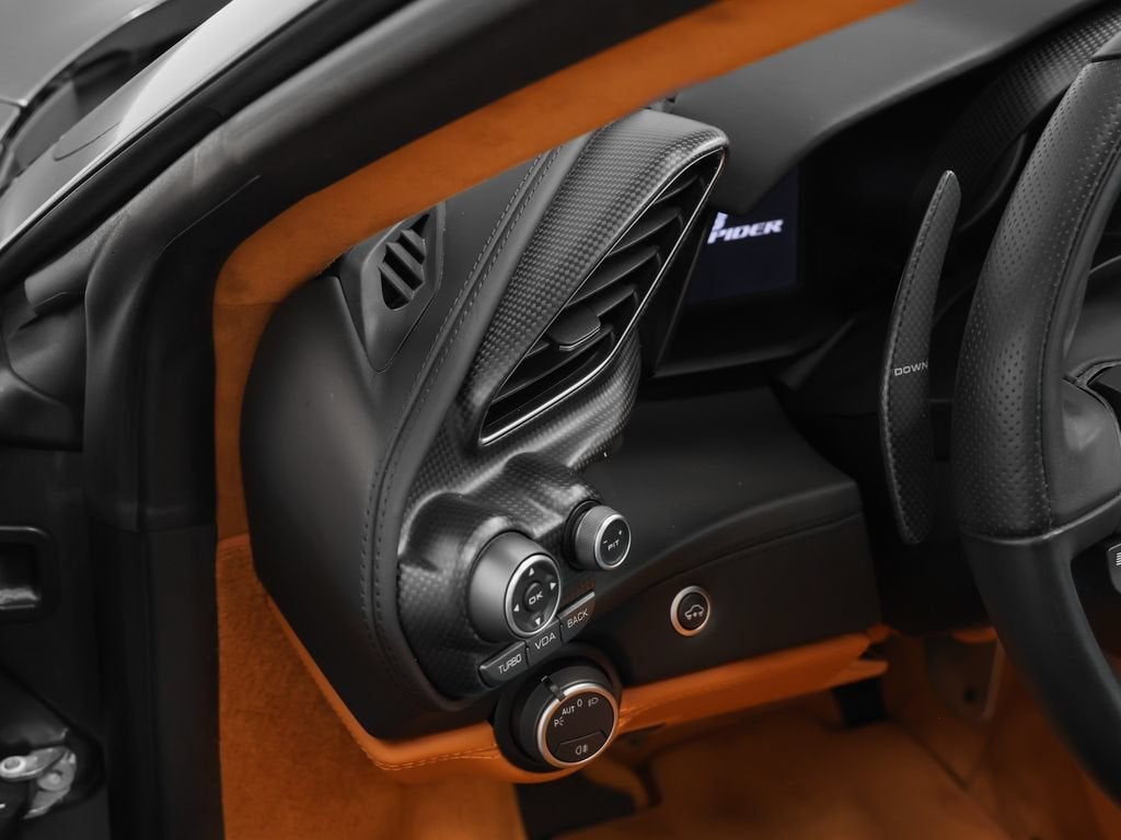 2018 Ferrari 488 Spider Base