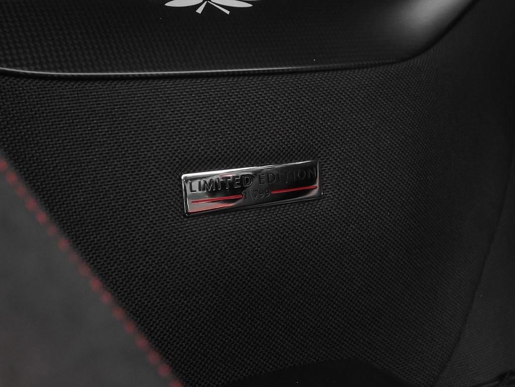 2016 Ferrari F12tdf Base