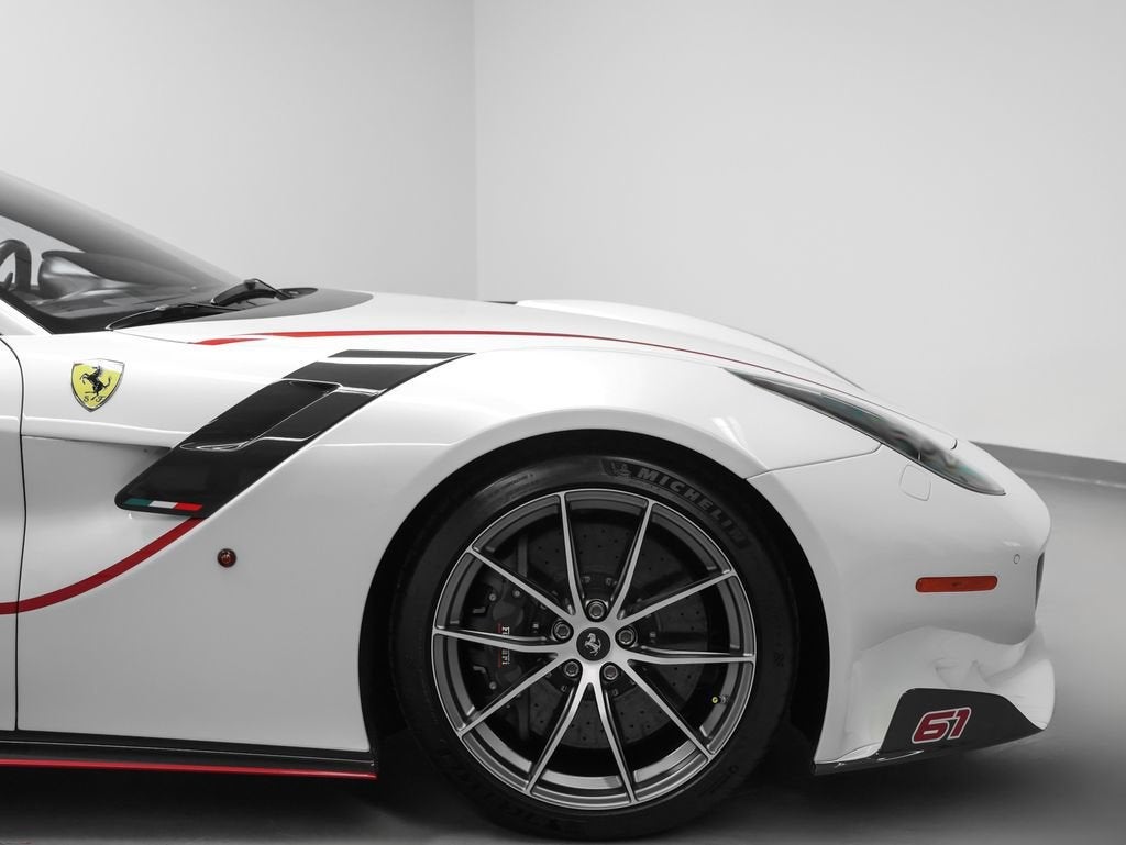 2016 Ferrari F12tdf Base