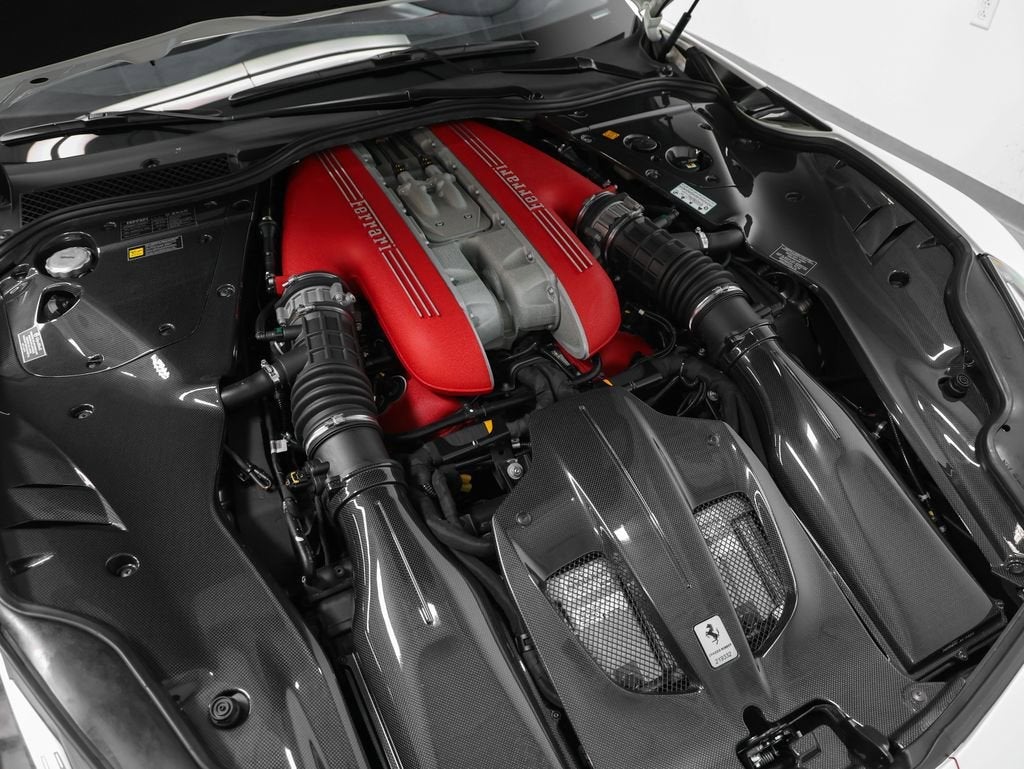 2016 Ferrari F12tdf Base