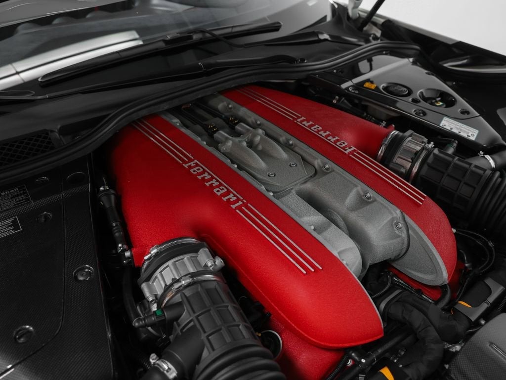 2016 Ferrari F12tdf Base