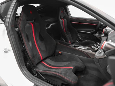 2016 Ferrari F12tdf Base