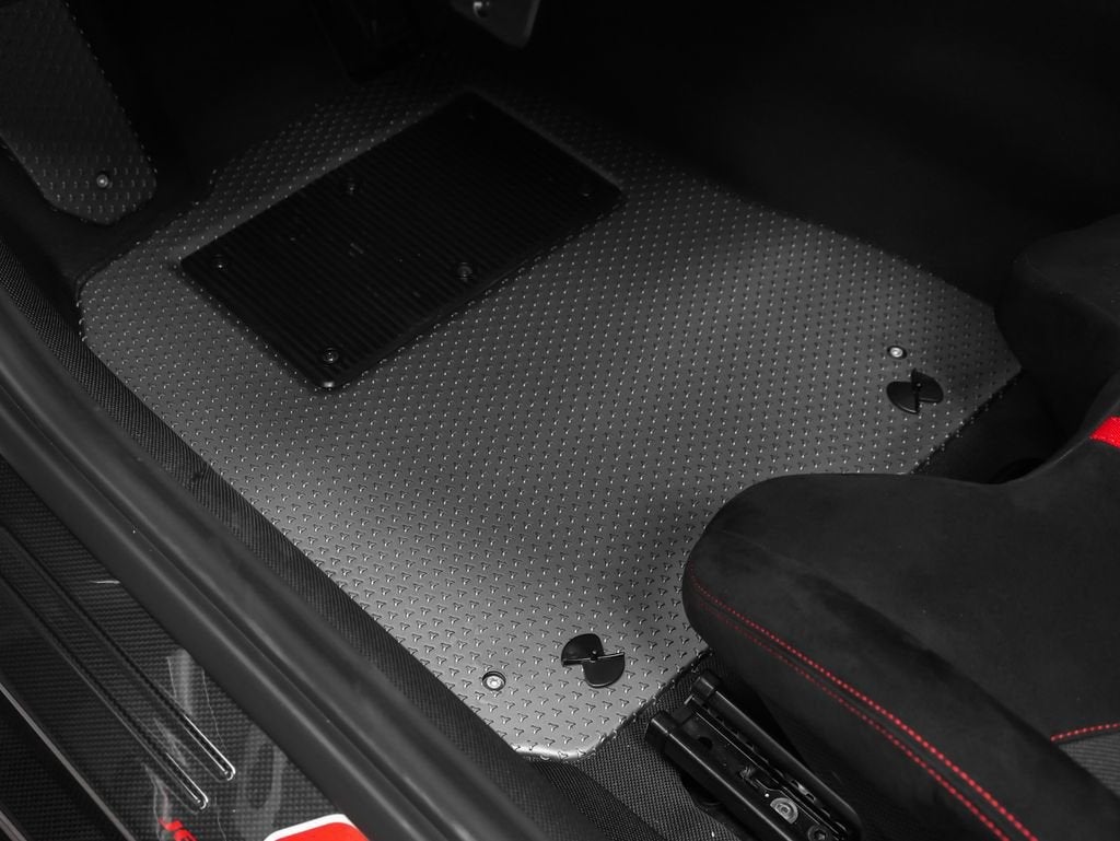 2016 Ferrari F12tdf Base