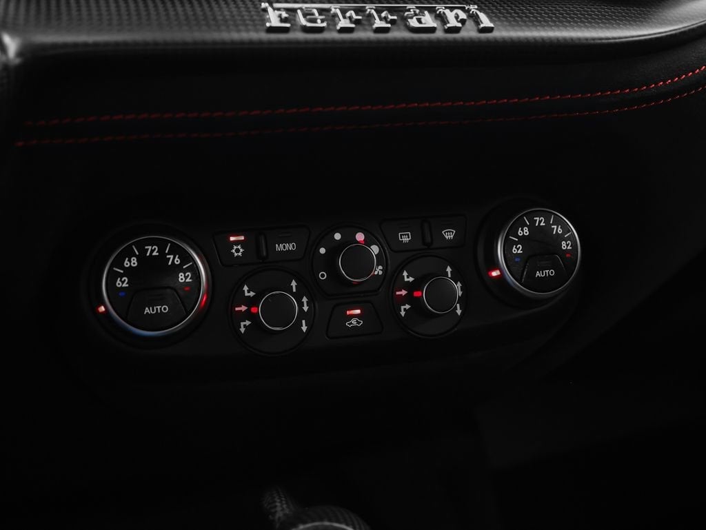 2016 Ferrari F12tdf Base