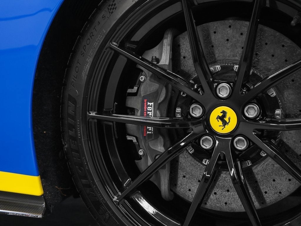 2017 Ferrari F12tdf Base