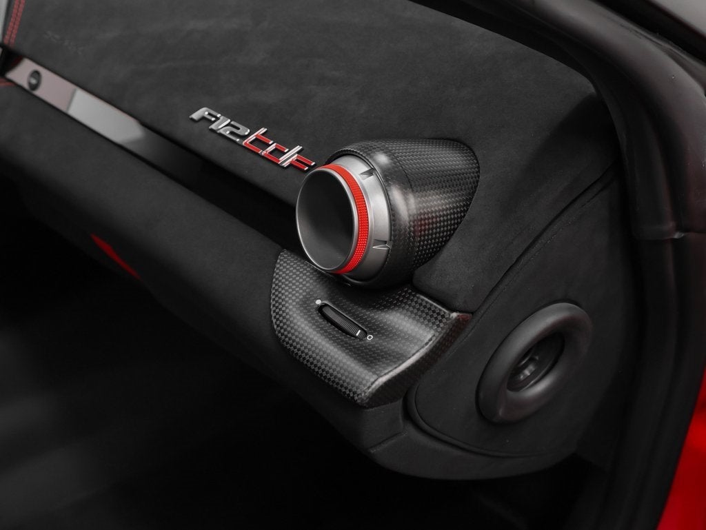 2017 Ferrari F12tdf Base