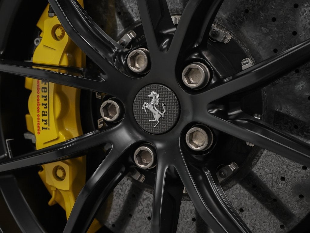 2017 Ferrari F12tdf Base