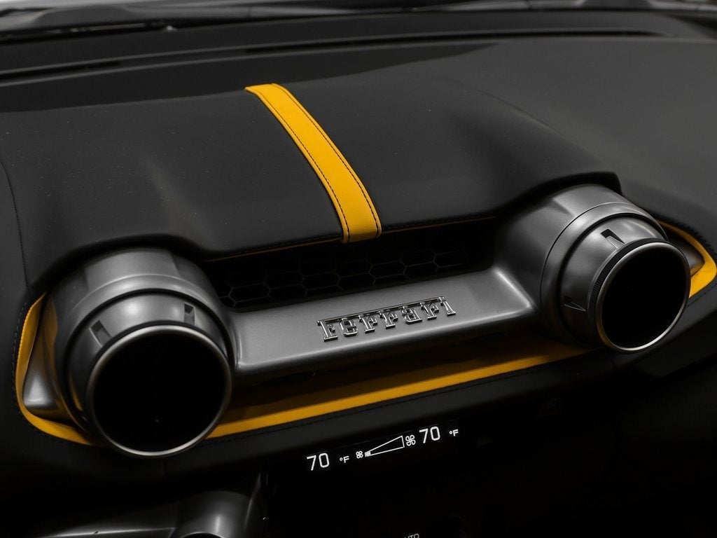 2020 Ferrari 812 Superfast Base