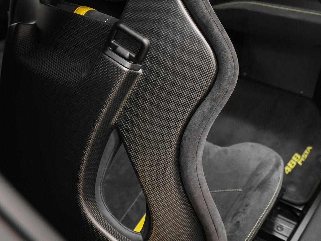 2019 Ferrari 488 Pista Base