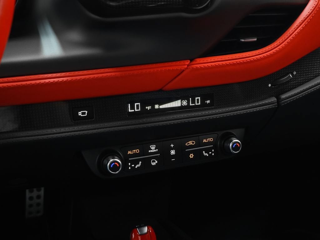 2020 Ferrari F8 Tributo Base