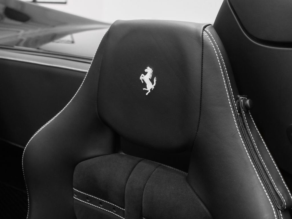 2021 Ferrari F8 Spider Base